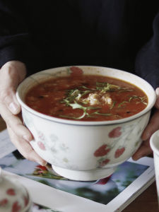 Hand-Painted Large Ceramic Bowl Jingdezhen Underglaze Color Porcelain Fresh Style round Shape Soup Bowl Floral Pattern Nordic Style