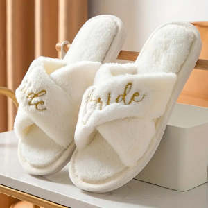 1pair Wedding Slippers Bridal Shower Bachelorette Party Open Toe Slippers Plush For Women Indoor Party Decor Bridesmaid Gift