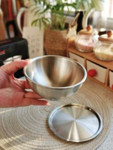 Bát Ăn Bằng Thép Không Gỉ 304 Hai Lớp Có Nắp Chống Bỏng Chất Lượng Thực Phẩm Dùng Cho Người Lớn Và Trẻ Em