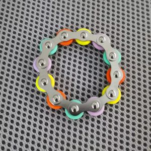 Meade | Chain Bicycle Fingertip Decompressor - Rolling Sensory Fidget Toy Autismo Stress Anxiety Relief Finger Toys for Kids Adults