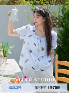 Resort Style Breathable Bubble Mesh Embroidered Short Sleeve Top for Plus Size Women