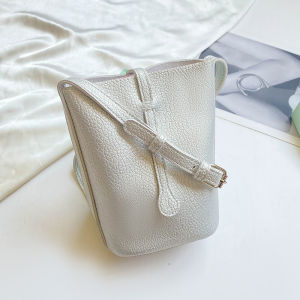 Soft Leather Small Bucket Bag Womens Crossbody Phone Bag Daily Use Compact Fashionable Spring 2025 New Style Handbag