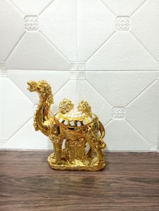 Pajangan Keramik Unta Gold