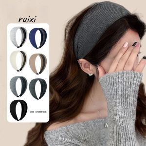 Womens Knitted Hairband High Cranial Wide Edge Flattering Face Small Puffy Hair Clip Headband Stylish Autumn Winter Hair Accessories