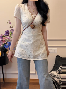 plus Size Lace Hollow out Short Sleeve T-Shirt Womens Summer Slimming Gentle Unique Personality Top V-Neck Meticulous Work