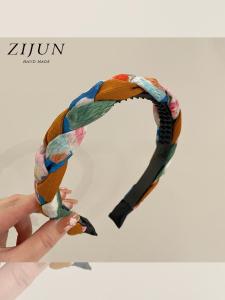 เครื่องประดับผมรูปต้นไม้สีสันสดใสพร้อมฟันกันลื่นสำหรับการเดินทางแบบทันสมัย เครื่องประดับผมสไตล์เกาหลีสำหรับหน้าที่สูง