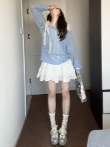 Karrar betsey | Blue Hollow-out Knitted Long Sleeve T-shirt
