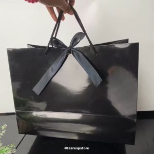 PaperBag Hitam Glossy Uk 35x27x16 Wedding Ultah Aesthetic Bridesmaid Tas Kado Premium