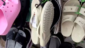 Crocs - Dép xỏ ngón band nam nữ siêu nhẹ dép cho mùa du lịch hè - PB193