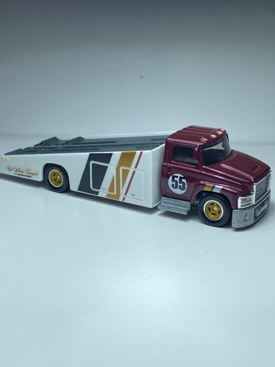 Hot wheels team store transport carry on