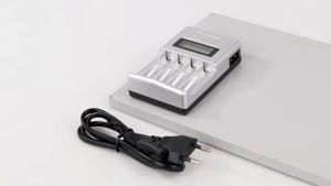 Taffware Charger Baterai 4 Slot LCD Display for AA AAA NiMh NiCd - C903W - Silver