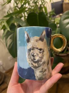 Antopologie Ceramic Cup Irregular Handmade Personality 16 Dollars American Style Dining Utensils Mugs from Mainland China