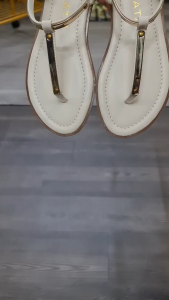 [ẢNH THẬT-FREESHIP] Sandal nữ quai xuôi đế bệt ROSATA RO739 - 2p - Đen Trắng - BKSTORE