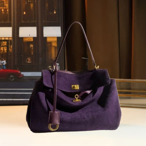 Womens Large Capacity Vintage Tote Bag - Elegant Brown Structured Snap Closure Sturdy Handles for Work Travel Everyday Use