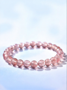 LINGFEI | White Water Body Strawberry Crystal Pink Quartz Beaded Bracelet