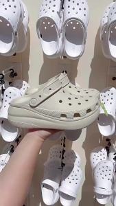 cross แท้ CLASSIC CRUSH CLOG รองเท้านิ่มเหมือนเหยียบขี้  รองเท้าไปทะเล #207521