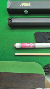13mm Billiard Cue Stick 1/2 Split Big Head Black Eight Stick Cue Medium Head Snooker Billiards Cue Pink
