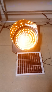 300mm Solar LED Traffic Light Yellow Warm Flashing Warning Blinker for Road Safety Security