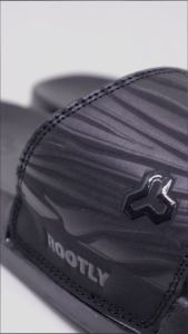 Rootly - Sandal Slipper Cowok Cewek Full Black Timbul Motif Polos