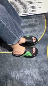 [ขายดี]รองเท้าแตะผู้ชายรองเท้าแตะระบายอากาศรองเท้าแตะในร่มผู้ชายรองเท้าแตะนุ่มขอเตะ