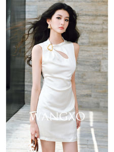 WANGXO | Đầm Cheongsam Chất Liệu Lụa Crepe Có Thể Tháo Kim Loại Tay Gấp