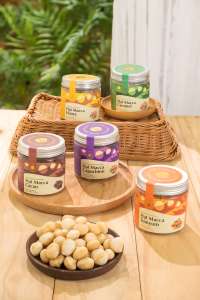 Combo 2 hộp Macca Vị Caramel nhẹ nhàng và Macca vị Tomyum chua cay độc đáo hộp 100gr