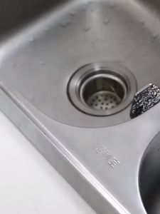 [Value Buy] Kitchen Sink Adhesive Sponge Holder 304 Stainless Steel / Pemegang Besi Tahan Karat Sponge Pencuci Basin Sinki Dapur 304不锈钢海绵置物