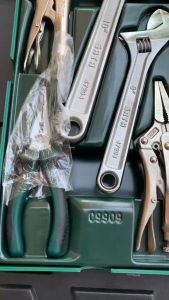 Sata Bộ dụng cụ 5 chi tiết Sata 09909 là một bộ dụng cụ cầm tay nhỏ gọn tiện lợi phù hợp cho các công việc gia đình