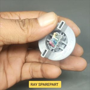 SOKET HEADLAMP LAMPU DEPAN 8 PIN HONDA VARIO 125 150 160 ORIGINAL (KOSONGAN)