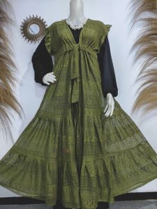 Outer panjang brokat Malika / outer kondangan  Bahan Brokat Malika Nyaman Dipakai Dengan Tali Serut Di Pinggang Cocok Untuk Kesempatan Formal Dan Non Formal Outer Brukat Kondangan Bahan Brukat Malika Adem Dan Classy  Rompi Panjang Wanita Outer Terbaru