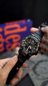 Jam Tangan Pria Casio G-Shock Master Of G - Land Mudmaster GWG-2000CR-1A Analog-Digital Black Dial Black Resin Band