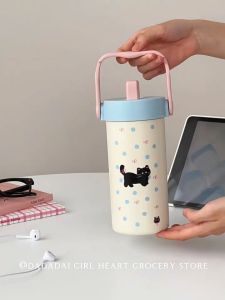 แก้วน้ำ แก้วน้ำแฟชั่น แก้วน้ำสแตนเลส กระบอกสแตนเลส มีฝาปิด พร้อมหลอด แก้วน้ำกระบอกน้ำสแตนเลส 600ML เก็บอุณภูมิร้อน - เย็นได้นาน 12 ชม