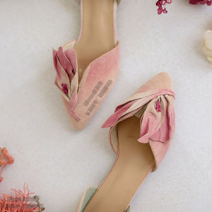 รองเท้าแตะส้นแบนเปิดหน้าหัวเข็มขัดสีม่วง ทรงหัวแหลม สวมใส่สบาย สำหรับผู้หญิง แฟชั่นฤดูร้อน 2025 รองเท้าแตะส้นแบนแบบสวมสบาย