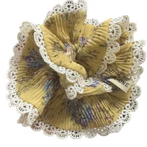 ยางรัดผม A one ยางรัดผมคุณภาพดี ไม่ย้วยง่าย มีแบบ ลาย ให้เลือกเยอะ เป็นของขวัญ ของฝาก บางรัดผมสีดำแบบดูดี