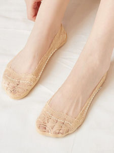 Womens Invisible Silicone Low Top Ankle Socks Summer Solid Color Soft Lace Flower Casual Non Slip Boat Socks Thin Breathable