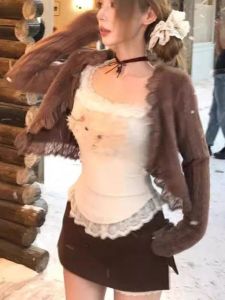 Korean Style Lace Puppy Patchwork Square Collar Long Sleeve T-Shirt: Autumn Fashion for Women