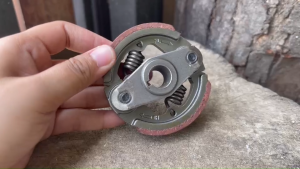 ครัชเครื่องตัดหญ้า NB411 คลัช NB 411 3ขา ครัช411 2ขา ครัชผ้าแดง ใช้กับเครื่องตัดหญ้า ROBIN 411