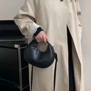 PU Leather Woven Bag Classic Retro Women’s Sling Bag with Elegance Style Single Shoulder Crossbody Bag