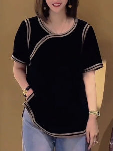 UYFY | เสื้อเชิ้ตคอโปโลสีดำแขนสั้นผู้หญิง ทรงหลวม สไตล์เกาหลี ดีไซน์เรียบง่าย ลำลอง ลดอายุ ดีไซน์ไฮเอนด์ เสื้อผ้าทำงาน