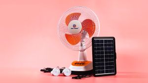 Quạt tích điện kết hợp sạc năng lượng mặt trời Easy Power  sử dụng liên tục lên đến 8h. TẶNG KÈM ĐÈN LED VÀ TẤM PIN NĂNG LƯỢNG MẶT TRỜI