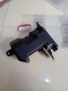 cover relay cover rangka tengah cbr 150r k45G original honda