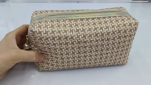 1931 COSMETIC MAKE UP BAG PHONE BAG COIN CARD WRISTLET PURSES KULIT EU FASHION HOUSE