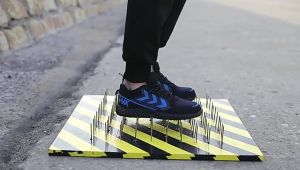 รองเท้านิรภัยตาข่ายทอบิน การออกแบบหัวเหล็กป้องกันการทุบ การออกแบบแผ่นเหล็กป้องกันการเจาะพื้นรองเท้าชั้นกลาง รองเท้านิรภัยไซต์ก่อสร้างที่สวมใส่สบายและระบายอากาศได้ดี เหมาะสำหรับอุตสาหกรรมก่อสร้าง อุตสาหกรรมโลจิสติกส์ รองเท้าทำงานอุตสาหกรรมพลังงานไฟฟ้า