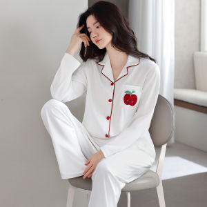 Bộ đồ ngủ nữ MiiOW dài tay in hoa thoáng khí.