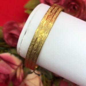 กำไล C งานดิบทองเหลืองจิกลายตัดเงา ฟรีไซส์ ทองเหลืองโบราณ ยังไม่ได้ชุบ ใส่ในชีวิตประจำวันได้ พร้อมส่ง#วินเทจ#vintage#คลาสสิค#classic