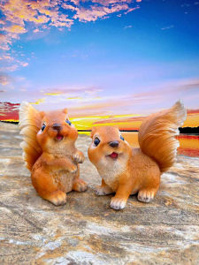 Creative Squirrel Resin Sculpture Garden Courtyard Lawn Landscape Outdoor Landscape Decorative Animal Statue Decoration
