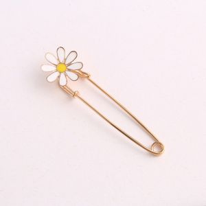 Women New Cute Imitation Pearl Rhinestone Brooch Anti-lighting Skirt Waist Pin Fashion Jewelry Accessories Gifts
