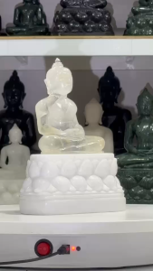 พระแก้วมรกต พระแก้วจุยเจีย หินจุยเจีย ขนาดหน้าตัก 4 นิ้ว พร้อมฐาน ดอกบัว แกะสลัก พระบูชา พระมงคล พระแกะสลัก