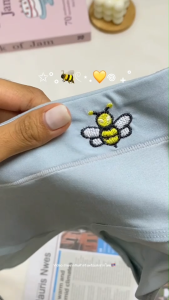 กางเกงในผู้หญิง สีม่วง ลายผึ้งน้อย น่ารัก ผ้านิ่ม ยืดหยุ่น ระบายอากาศดี ใส่สบาย ไร้ขอบPACKx3