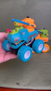 Đồ Chơi Xe Địa Hình Quán Tính Chạy Đà Xoay 360 độ Khủng Long Không Cần Pin Siêu Nhanh Quà Tặng XTT13